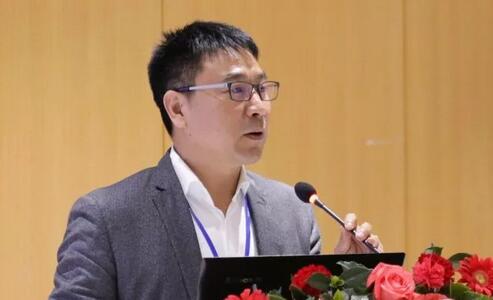 开宝体育官网集团副总裁孙银辉主持开幕式.jpg