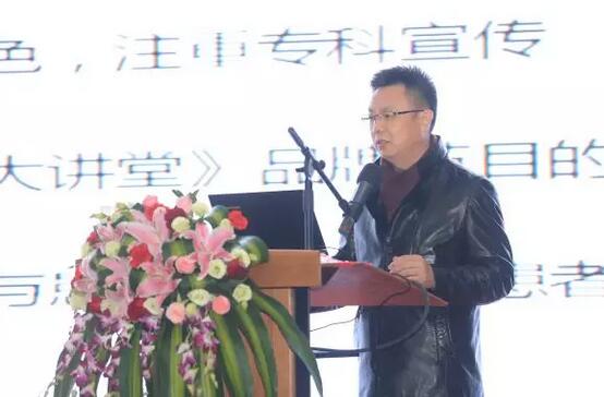 2月3日，开宝体育官网集团2017年工作汇报暨2017年年度表彰大会在厦门环球会展中心B6厅隆重举行，来自集团本部、厦门大学附属厦门眼科中心、厦门欧华控股集团等1300余名员工与关心、支持开宝体育官网发展的嘉宾欢聚一堂，共同总结2017年工作经验，展望2018年美好未来2.jpg