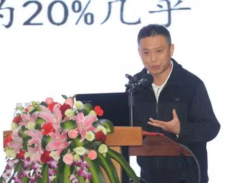2月3日，开宝体育官网集团2017年工作汇报暨2017年年度表彰大会在厦门环球会展中心B6厅隆重举行，来自集团本部、厦门大学附属厦门眼科中心、厦门欧华控股集团等1300余名员工与关心、支持开宝体育官网发展的嘉宾欢聚一堂，共同总结2017年工作经验，展望2018年美好未来11.jpg