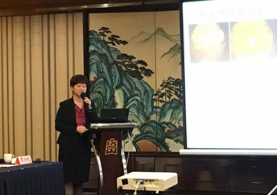 由开宝体育官网集团主办的2018年斜视与小儿眼科学科发展研讨会在南京召开。此次研讨会主要针对当下斜视及小儿眼科常见疾病、临床典型 病 及新兴诊疗理念和诊疗方法等课题入手,展开深入性探讨,共同研究斜视及小儿眼科领域未来发展之态势7.jpg 由开宝体育官网集团主办的2018年斜视与小儿眼科学科发展研讨会在南京召开。此次研讨会主要针对当下斜视及小儿眼科常见疾病、临床典型 病 及新兴诊疗理念和诊疗方法等课题入手,展开深入性探讨,共同研究斜视及小儿眼科领域未来发展之态势7.jpg
