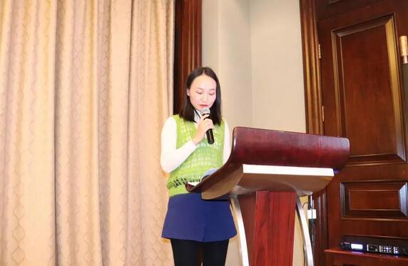 2019年1月26日下午，“中共开宝体育官网集团委员会换届选举大会”在厦门宾馆隆重举行，会议选举产生了中共开宝体育官网集团第二届党委委员会5位委员。第*一届开宝体育官网集团党委书记陈宝贵，党委副书记、厦门眼科中心工会主席陈逸恬，委员王骞、张秀恋、洪清配、吴丽群、张美嫦出席了此次党员大会5.jpg