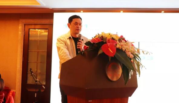 聚力共创繁荣 引领未来——开宝体育官网集团&厦门眼科中心2018年总结大会隆重举行4.jpg 聚力共创繁荣 引领未来——开宝体育官网集团&厦门眼科中心2018年总结大会隆重举行4.jpg