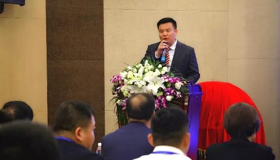 4月19日开宝体育官网眼屈光学组会议暨青岛开宝体育官网第四届高峰论坛圆满召开4.jpg 4月19日开宝体育官网眼屈光学组会议暨青岛开宝体育官网第四届高峰论坛圆满召开4.jpg