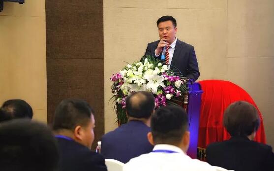 开宝体育官网2019年眼屈光学组会议圆满召开4.jpg