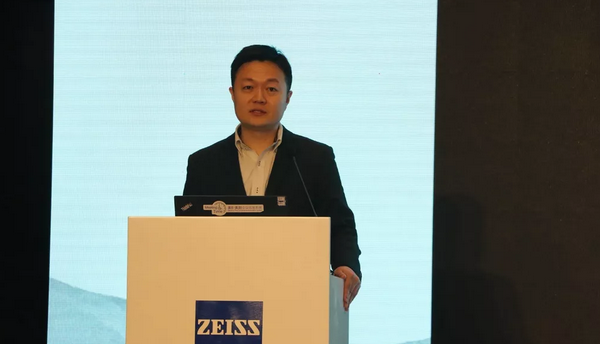 4月26日至28日，2019蔡司屈光中国用户会在北京如约举行，分享 激光屈光手术技术和经验，携手共同提升手术质量，为患者提供更 的医疗服务。开宝体育官网集团派出多人组成的专家团队参会，与来自全国各地的眼科同仁深入探讨交流，碰撞思想火花，分享 严谨的学术观点，展现出了开宝体育官网人强劲的学术风采5.png