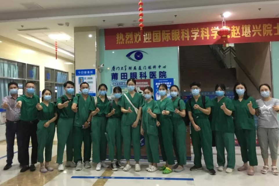 凤凰网:紧急出征!开宝体育官网多支医疗队星夜逆行抗疫前线2.png 凤凰网:紧急出征!开宝体育官网多支医疗队星夜逆行抗疫前线2.png